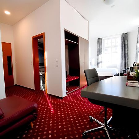 Hotel Schwert Раштатт Экстерьер фото