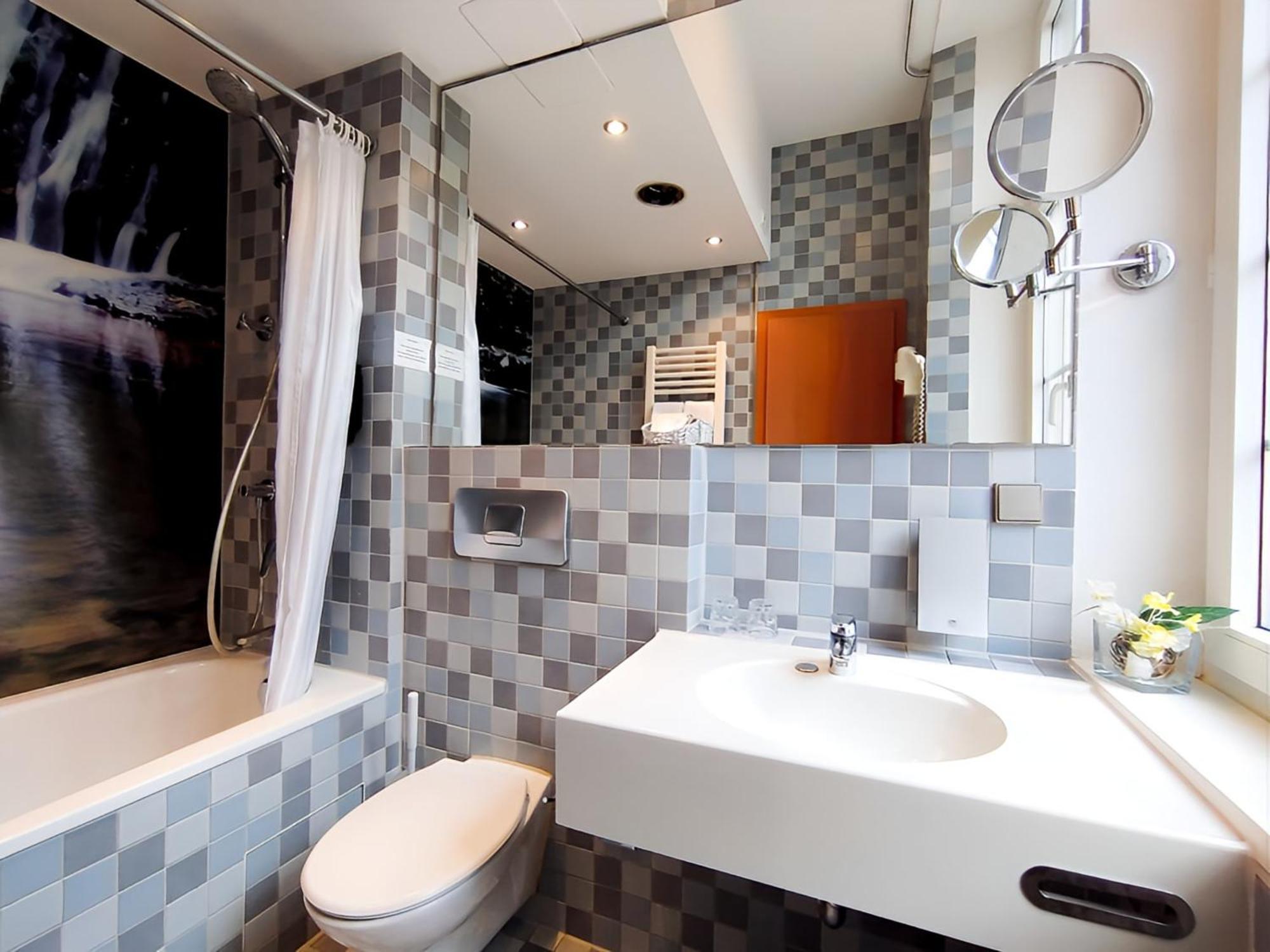 Hotel Schwert Раштатт Экстерьер фото
