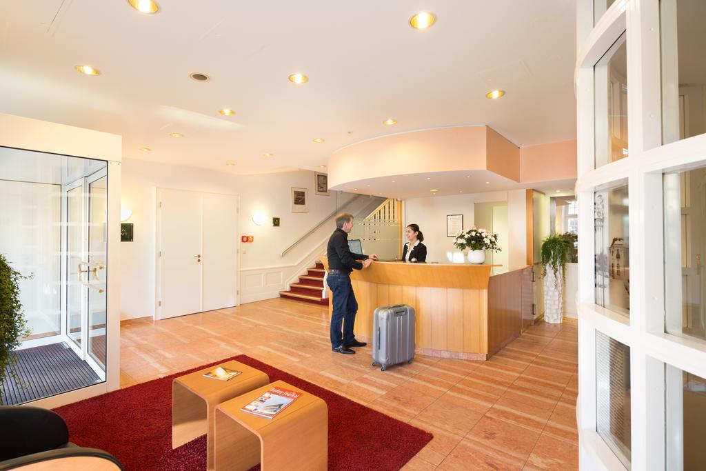 Hotel Schwert Раштатт Экстерьер фото